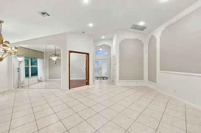 Residence photo 10