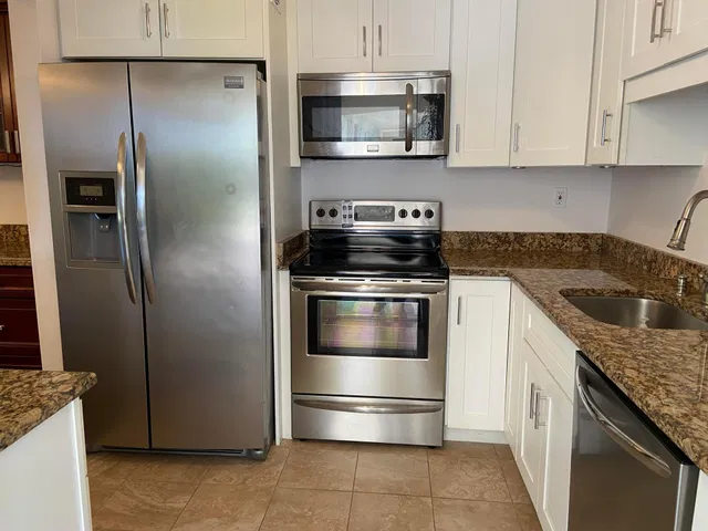Unit 105 photo 5