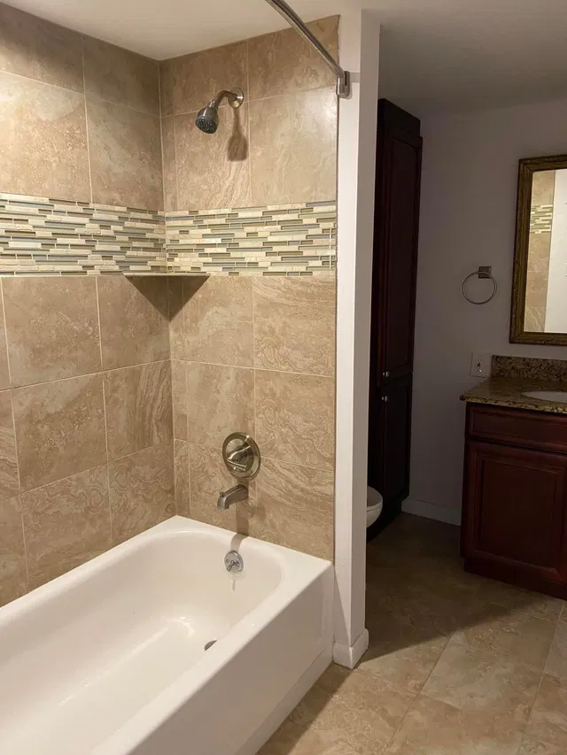 Unit 105 photo 14