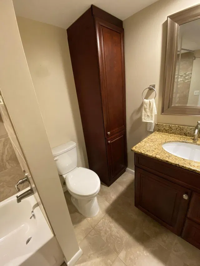 Unit 105 photo 15