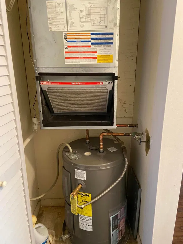 Unit 105 photo 16
