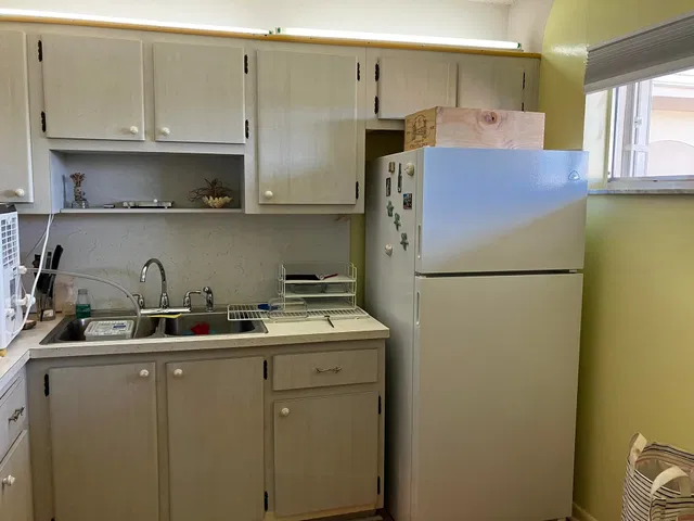 Unit 305 photo 3