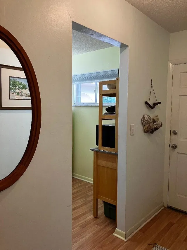 Unit 305 photo 9