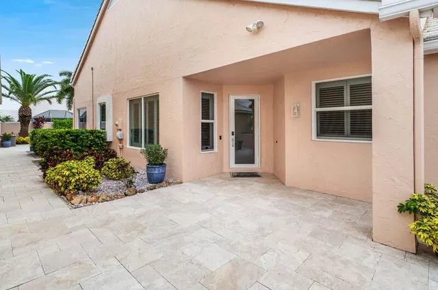 Residence photo 28
