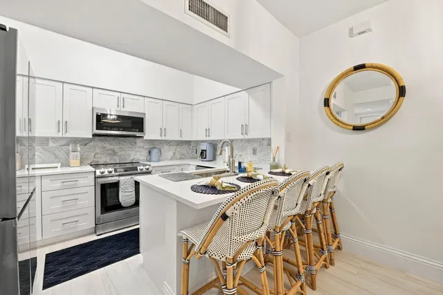 Residence photo 10