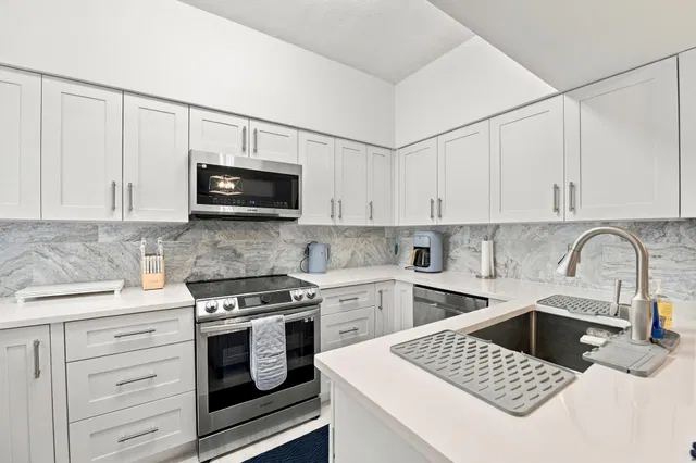 Residence photo 14