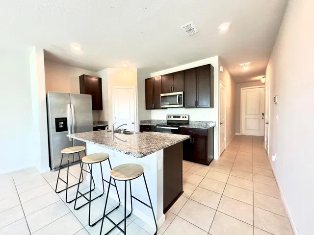 Residence photo 11