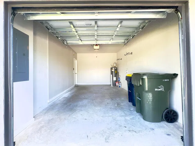 Residence photo 42