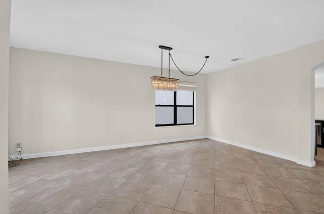 Residence photo 9