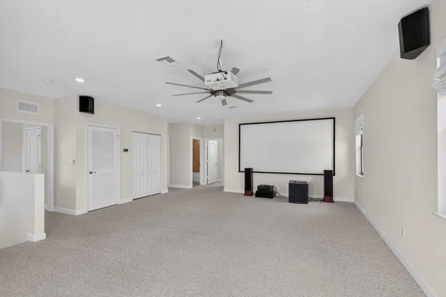 Residence photo 54