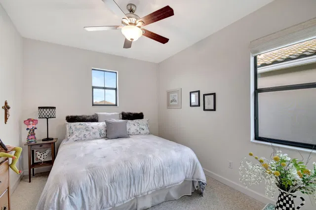 Residence photo 58