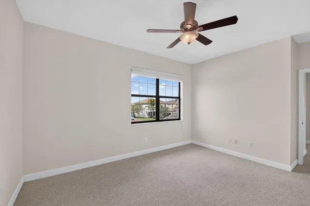 Residence photo 67