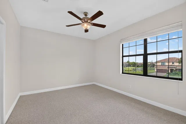 Residence photo 69