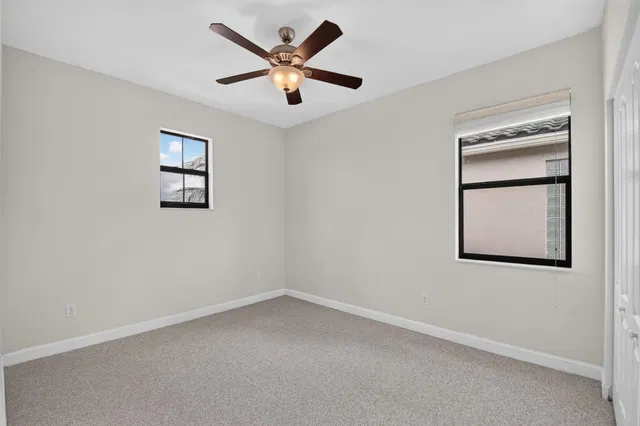 Residence photo 72