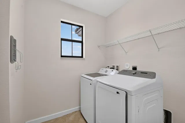 Residence photo 74
