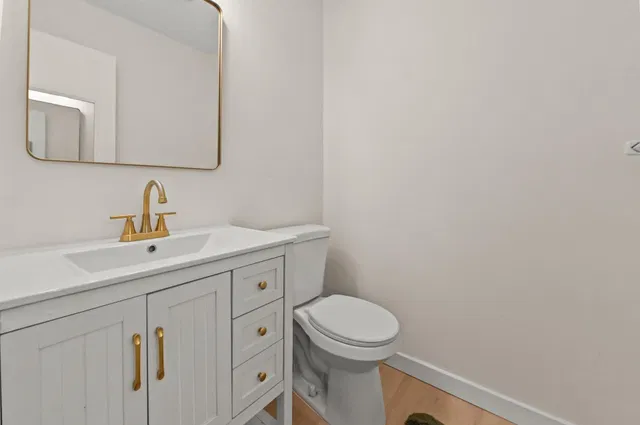 Unit C photo 7