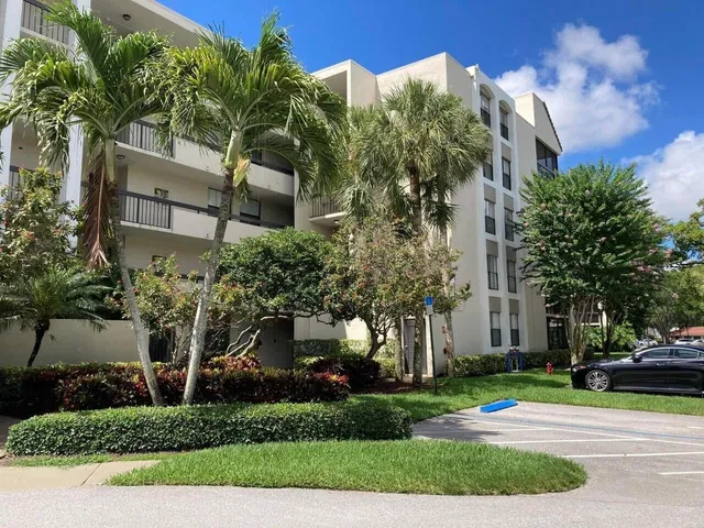 Unit F307 photo 36