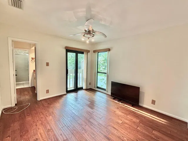 Residence photo 21