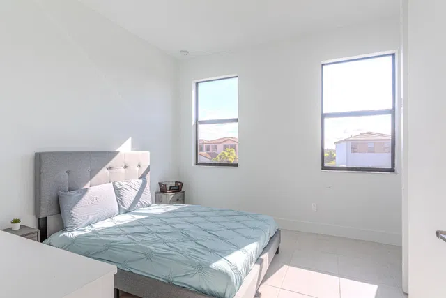 Residence photo 9