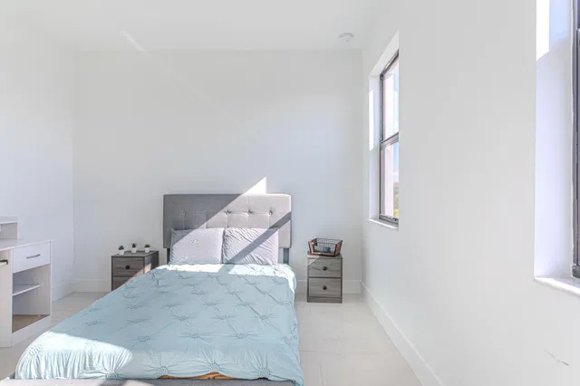 Residence photo 11