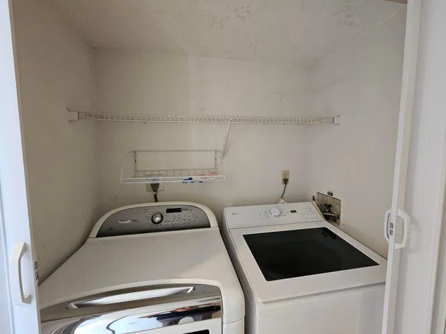 Unit G photo 15