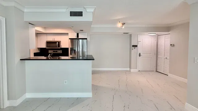 Boca Raton Unit 233 photo 2