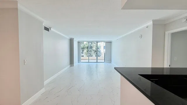 Boca Raton Unit 233 photo 3