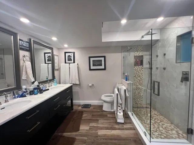 Unit 103 photo 8