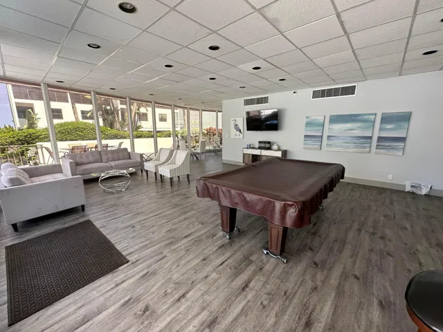 Unit 103 photo 14