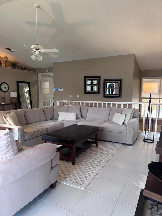 Unit 4010 photo 6