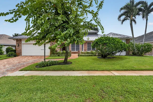 Residence photo 72