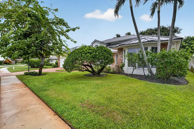 Residence photo 73
