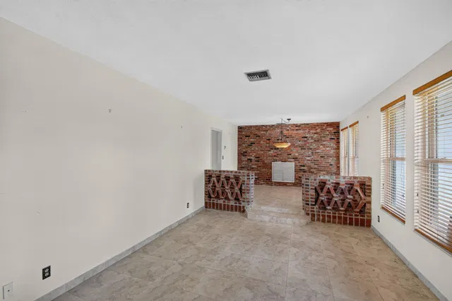 Residence photo 9