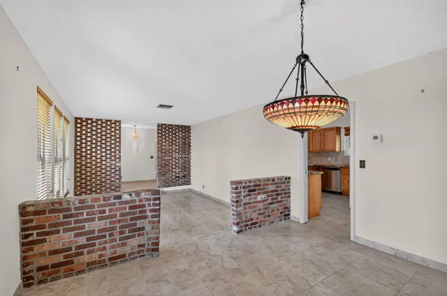 Residence photo 15