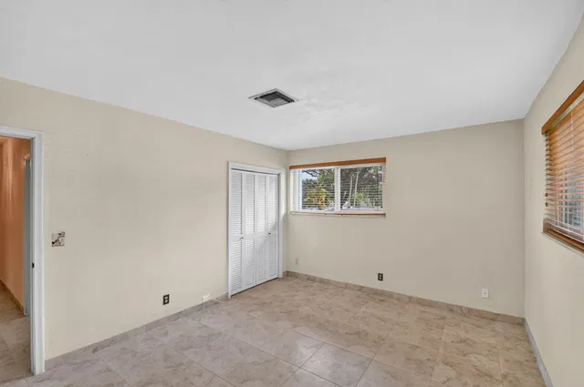 Residence photo 36