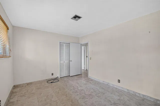 Residence photo 43