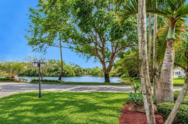 Residence photo 63