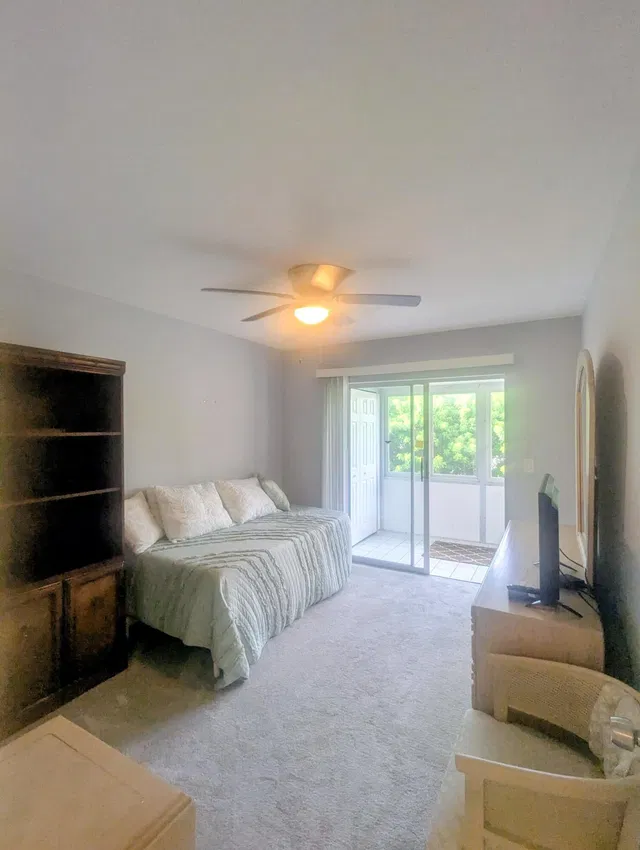 Residence photo 12