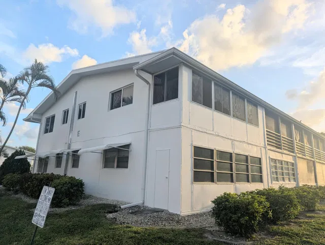Residence photo 19