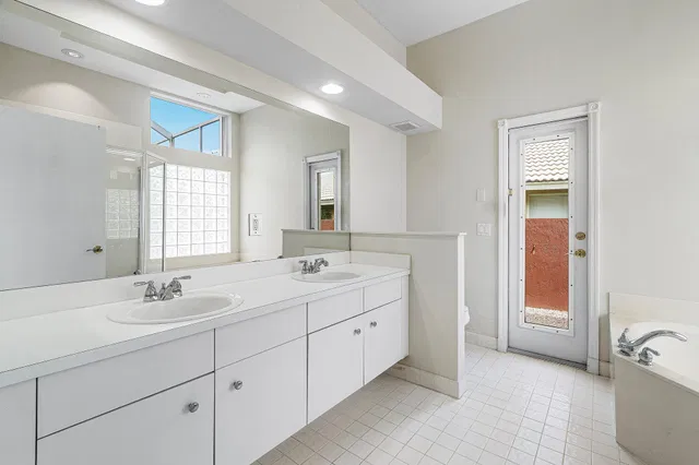 Boca Isles Residence photo 21