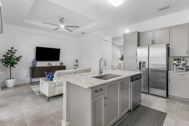 Residence photo 11