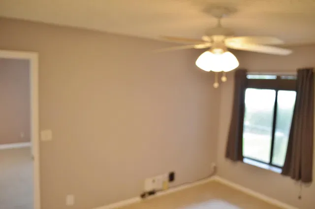 Unit 121 photo 7