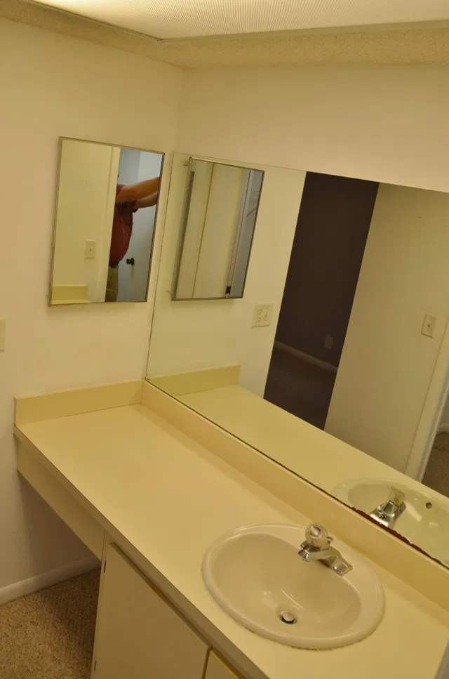 Unit 121 photo 14