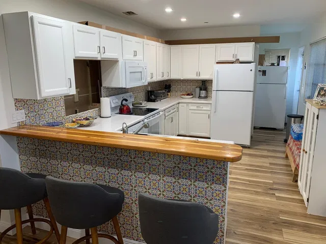Residence photo 2