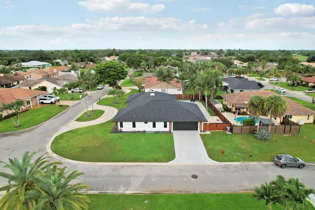  Residence photo 14