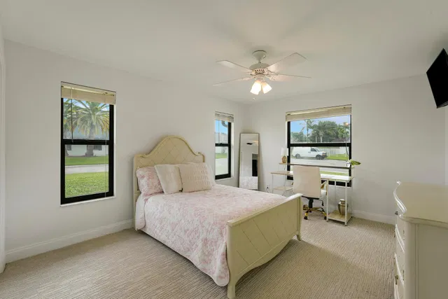  Residence photo 44