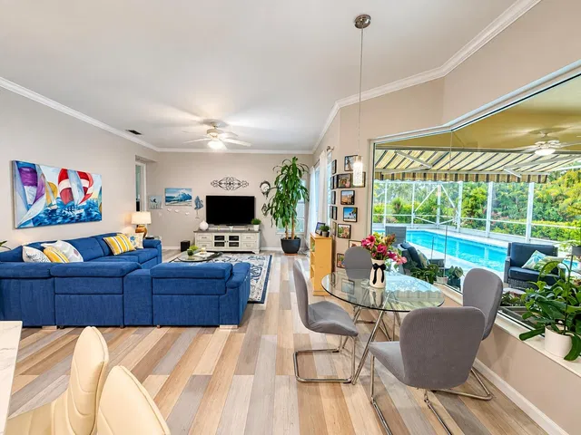 Residence photo 9