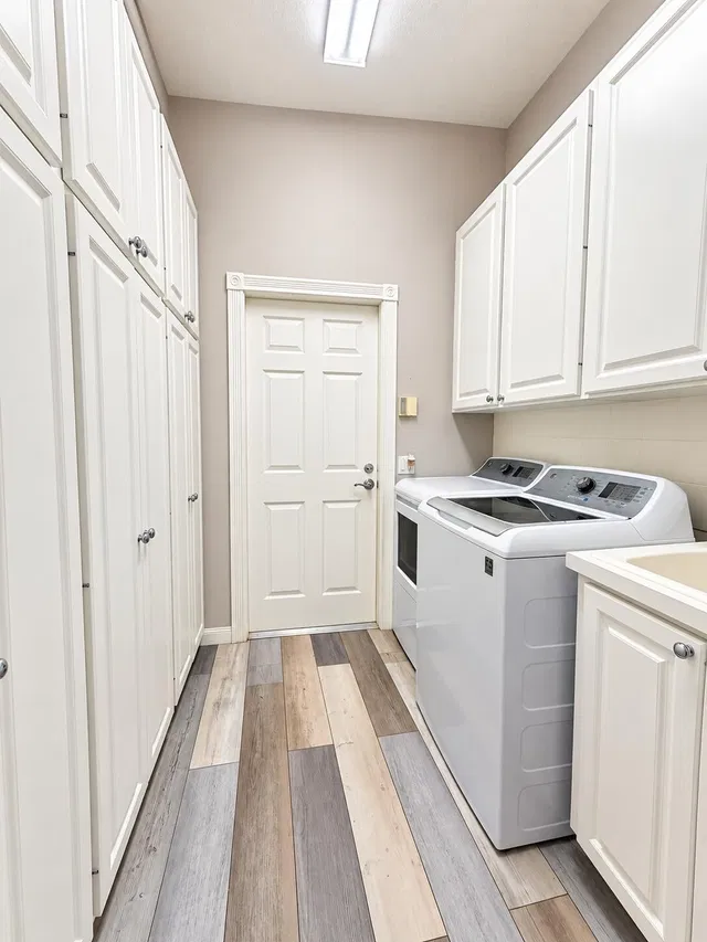 Residence photo 30