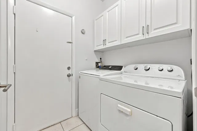 Unit 106 photo 16