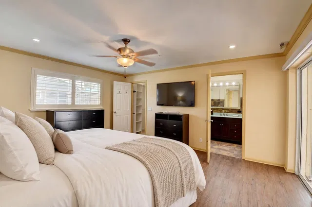 Residence photo 12